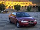 Car specs and fuel consumption for Ford Mondeo 2- series, Hatchbach