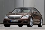 Car specs and fuel consumption for Mercedes S- class (W221)