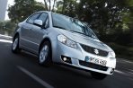 Especificaciones de coches y el consumo de combustible para Suzuki SX4 1- series