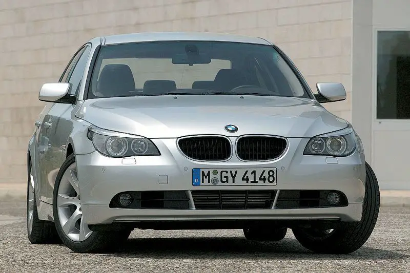 Toutes les voitures spécifications BMW 5- series E60