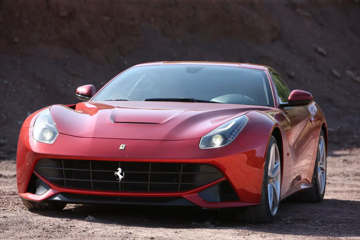 Alle autodaten Ferrari F12 