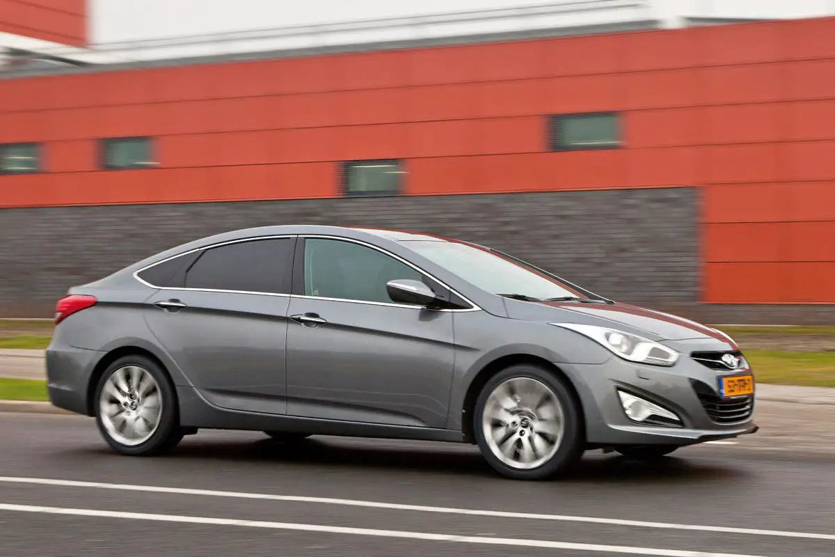 Hyundai i40 класс автомобиля