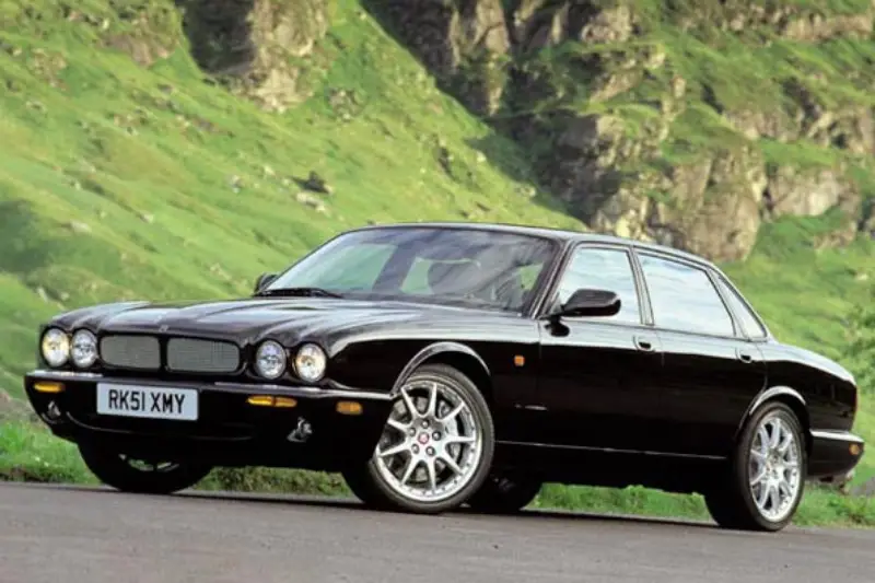 Dane techniczne, spalanie, opinie Jaguar XJR 