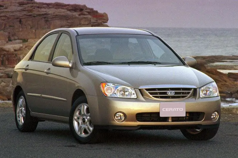 Kia cerato 2004 хэтчбек