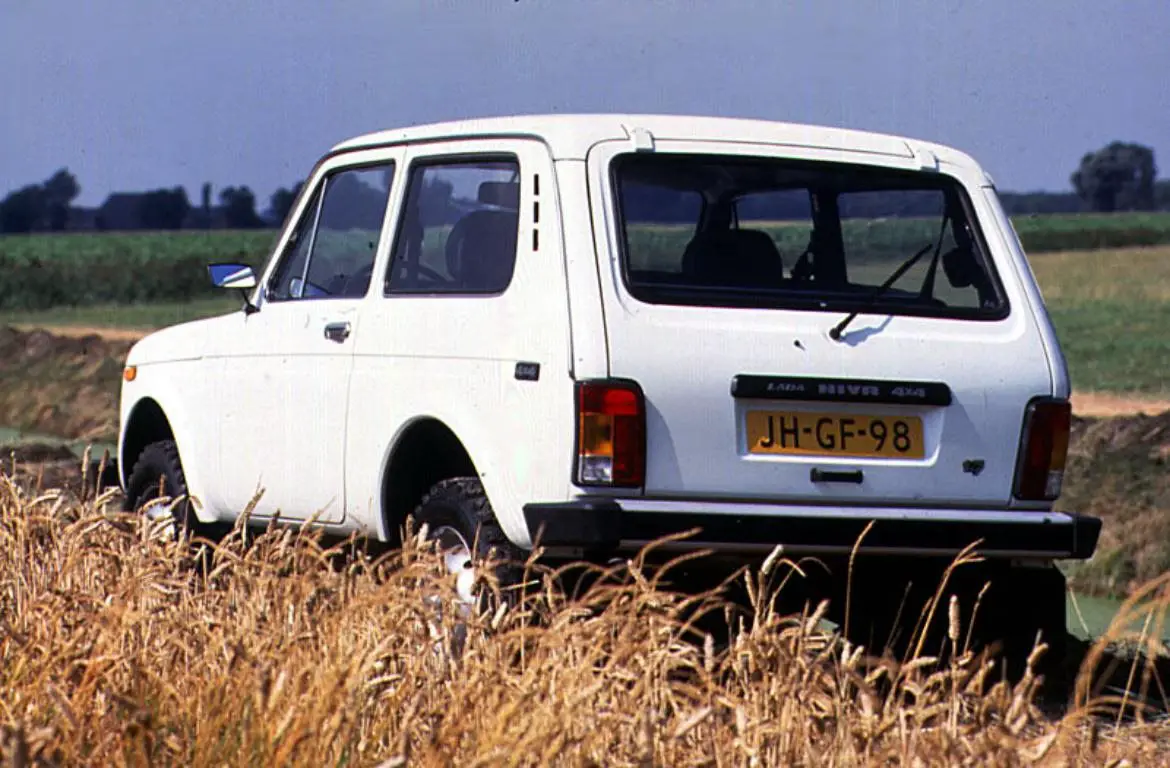 Lada niva плита газовая