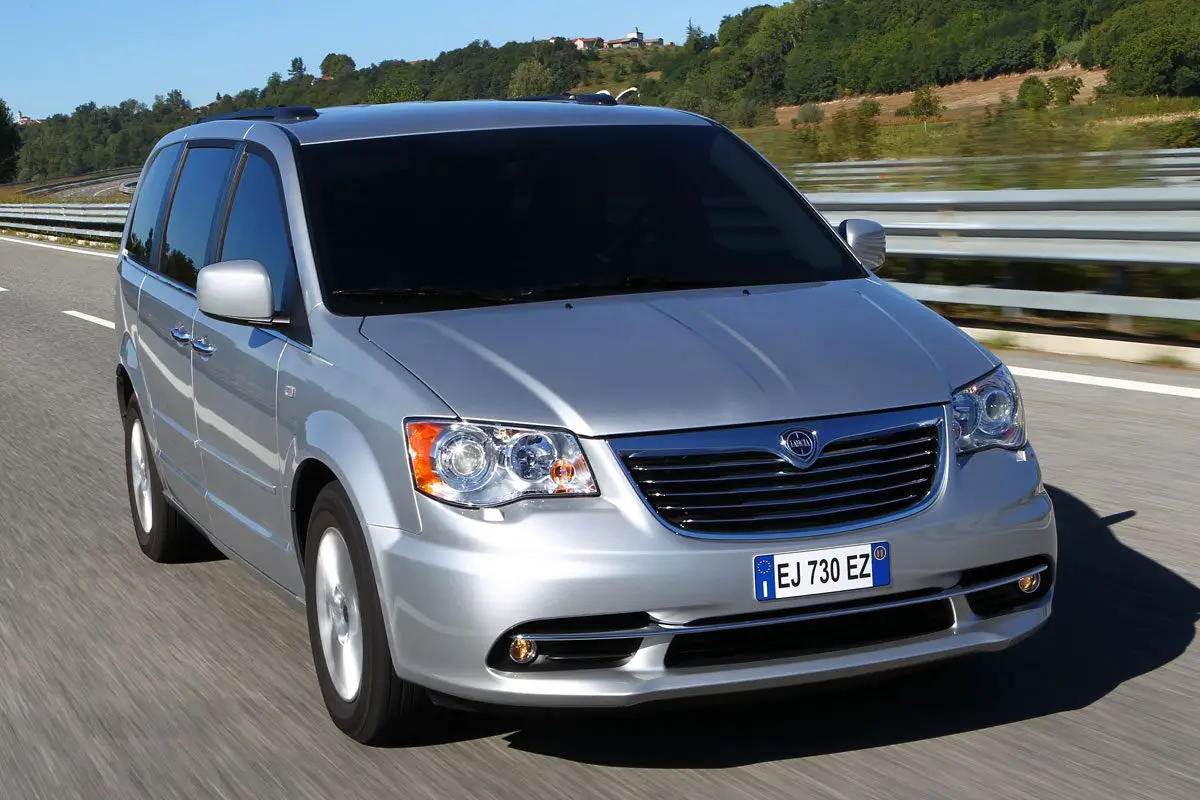 All cars data Lancia Voyager 