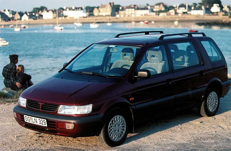 Mitsubishi space wagon 2