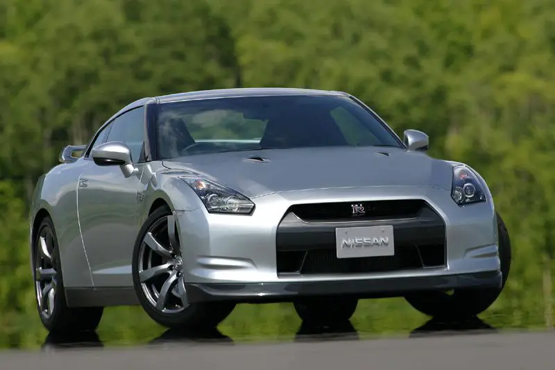 Технические характеристики и расход топлива Nissan GT-R 