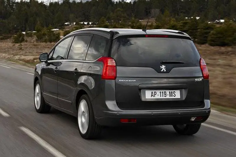 Аналог ситроен. Peugeot 5008. Ситроен 5008. Peugeot 5008 2010. Пежо 5008 дизель.