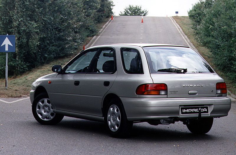 Subaru Impreza 1 series 1.6 GL 1997 90 cv ficha tecnica