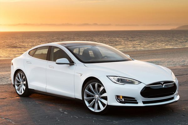 Технические характеристики и расход топлива Tesla Model S 