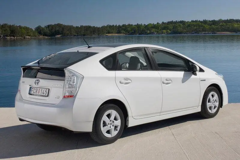 Toyota prius 3 поколения