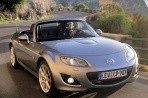 Especificaciones de coches y el consumo de combustible para Mazda MX-5