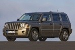Especificaciones de coches y el consumo de combustible para Jeep Patriot