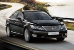 Especificaciones de coches y el consumo de combustible para Lexus LS