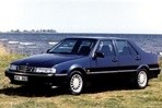 caractéristiques automobiles et la consommation de carburant pour Saab 9000- Sedan